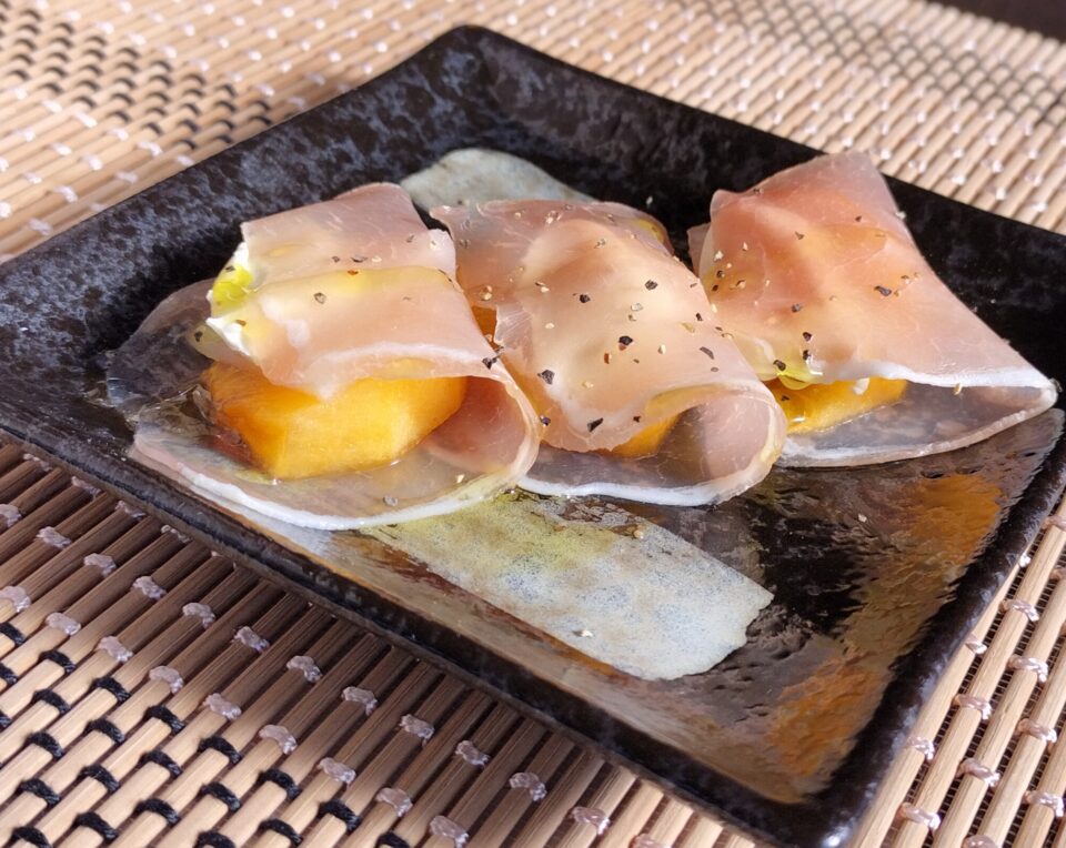 柿と生ハムの前菜